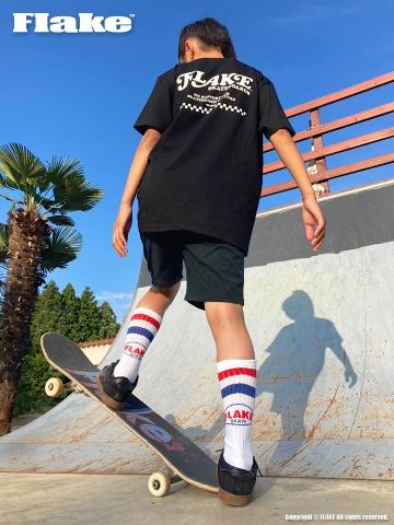 FLAKE OVAL LOGO SKATE SOCKS WHITE