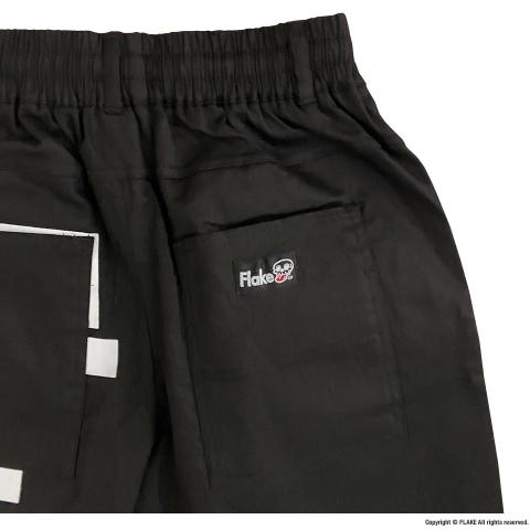 FLAKE THRASHING MAD SHORT PANTS