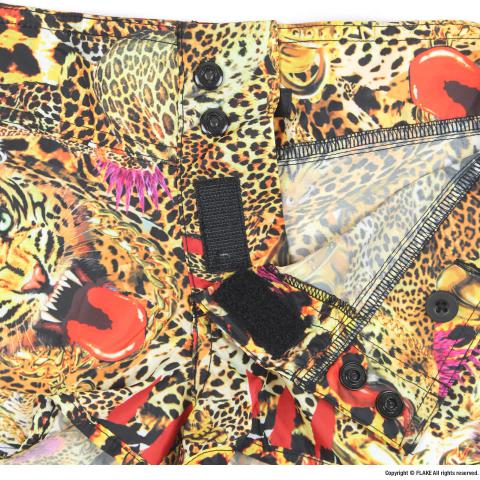 FLAKE LEOPARD HOT PANTS
